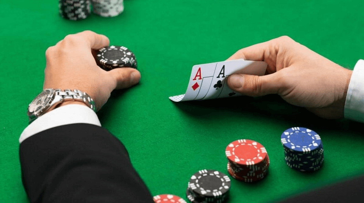 Sin88 giới thiệu các biến thể phổ biến của bài Poker